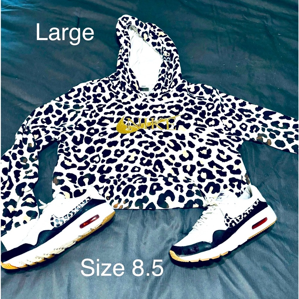 Nike Hoodies with matching Nike Air Maxes size